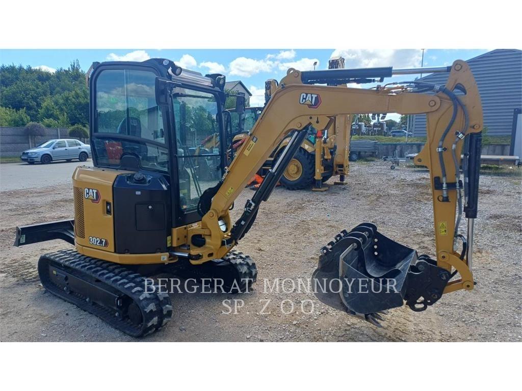 CAT 302.7CR 履带挖掘机