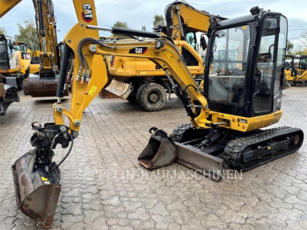 CAT 302.7D 履带挖掘机