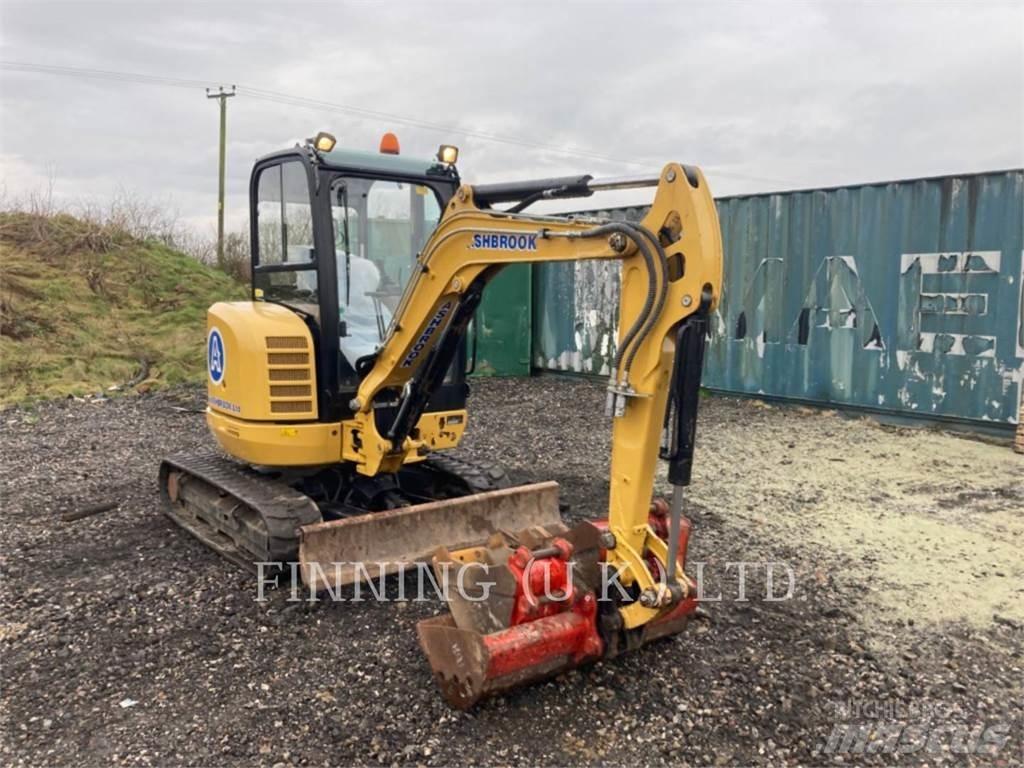 CAT 302.7D CAB 履带挖掘机