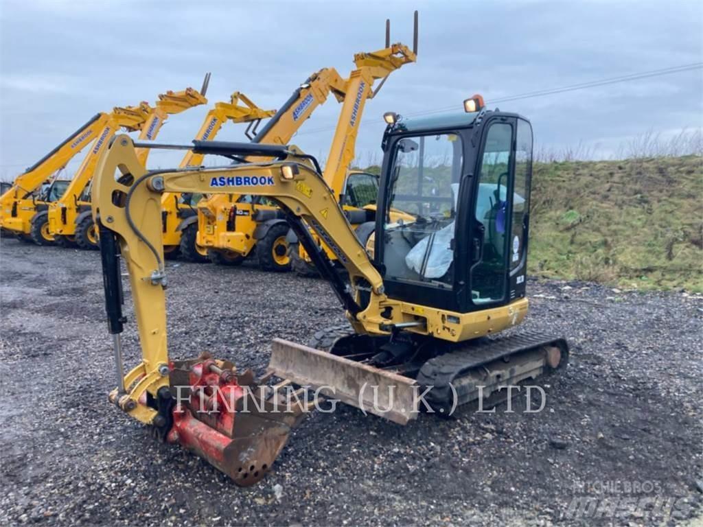 CAT 302.7D CAB 履带挖掘机