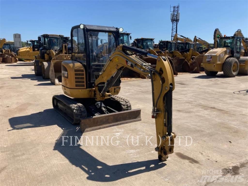 CAT 302.7D CAB 履带挖掘机
