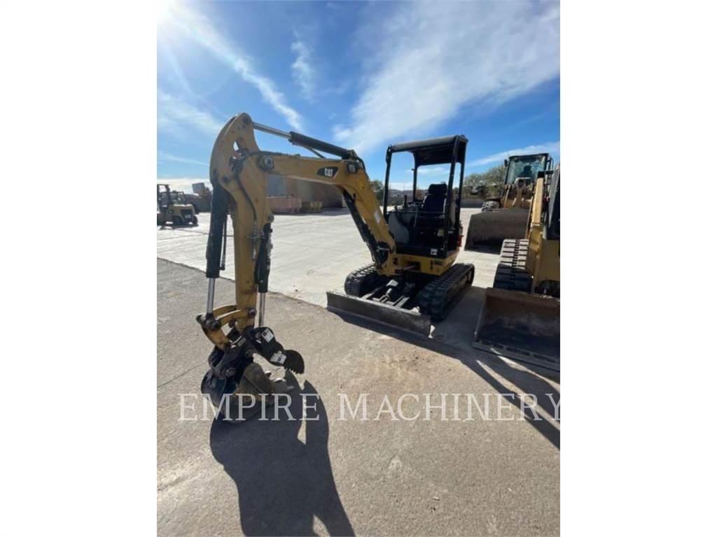 CAT 302.7D CR 履带挖掘机