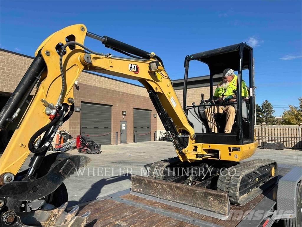 CAT 302.7DC1TH 履带挖掘机