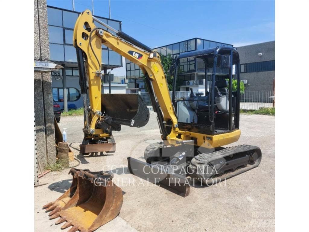 CAT 302.7DCR 履带挖掘机