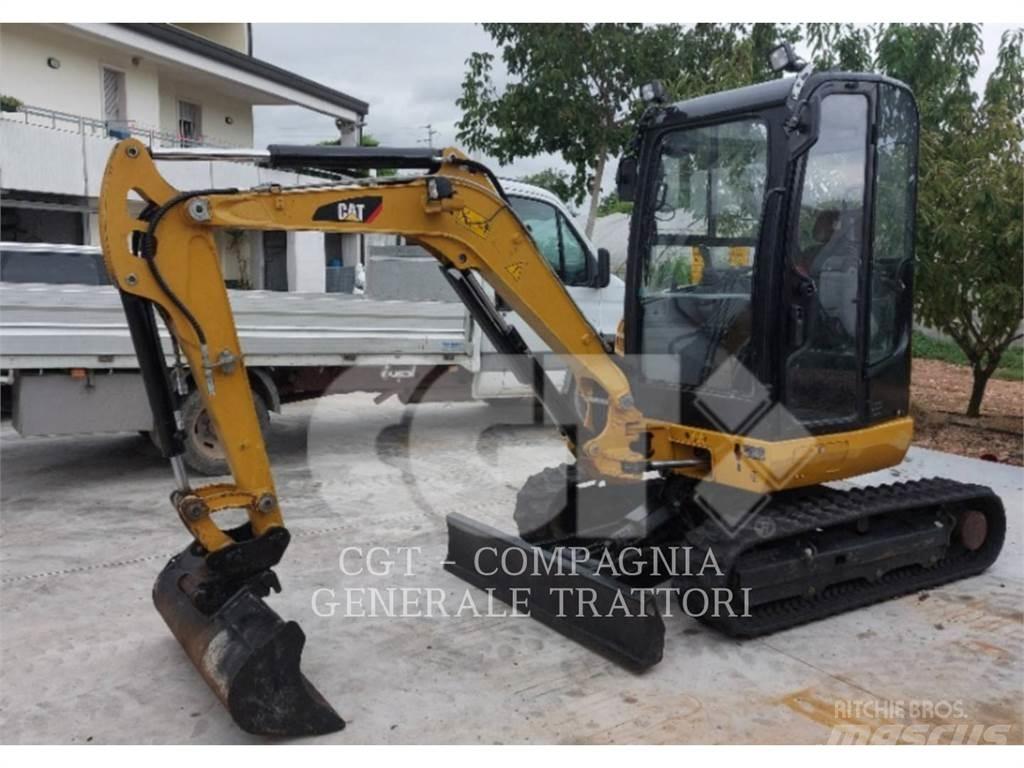 CAT 302.7DCR 履带挖掘机