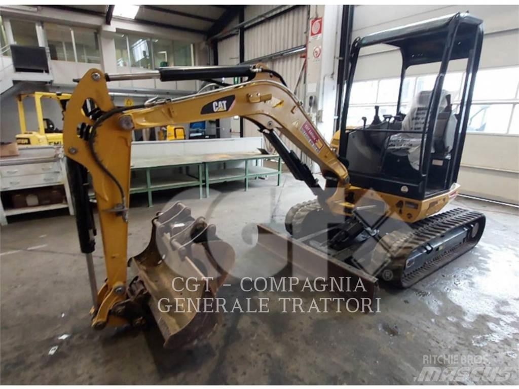 CAT 302.7DCR 履带挖掘机