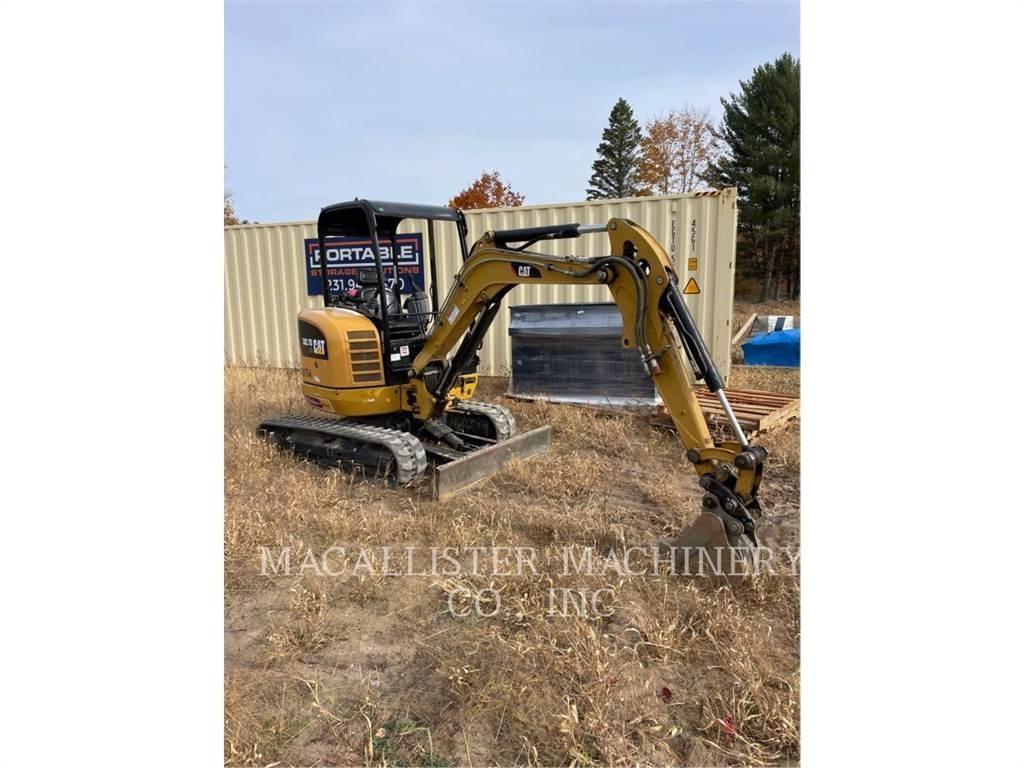 CAT 302.7DCR 履带挖掘机