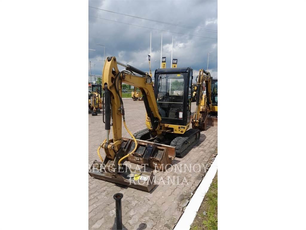 CAT 302.7DCR 履带挖掘机