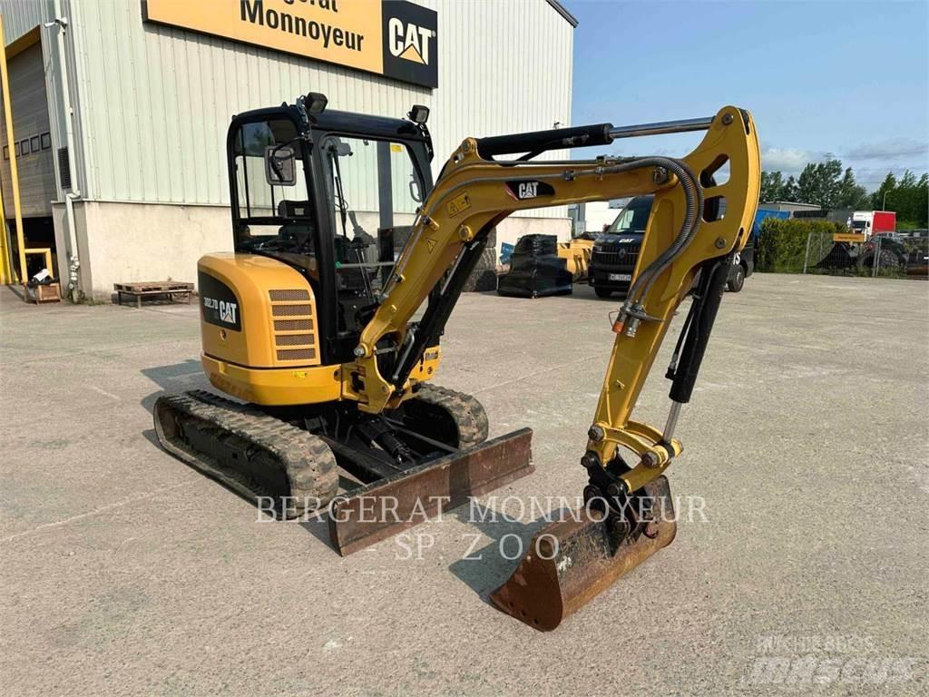 CAT 302.7DCR 履带挖掘机