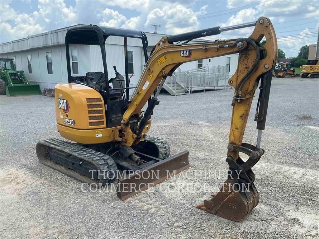 CAT 302.7DCR 履带挖掘机