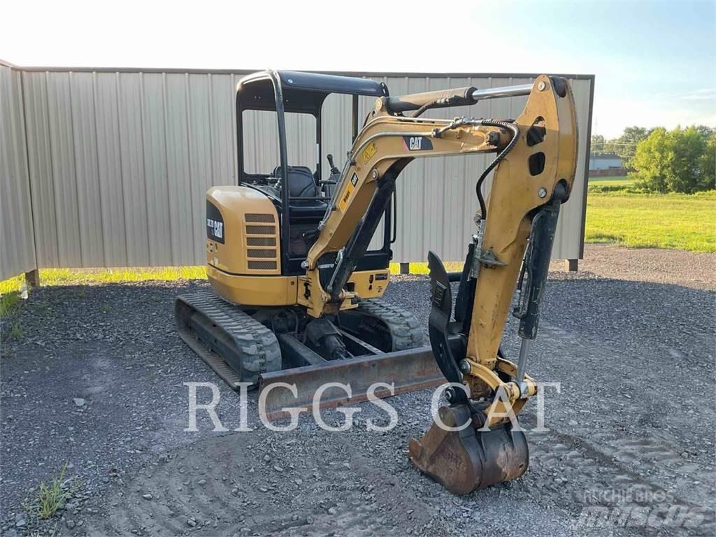 CAT 302.7DCR 履带挖掘机