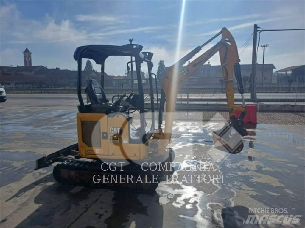 CAT 302 CR 履带挖掘机