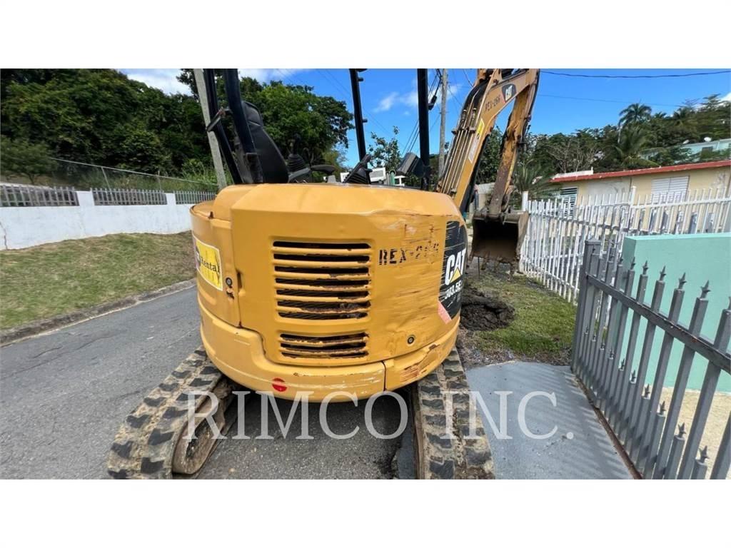 CAT 303.5 小型挖掘机