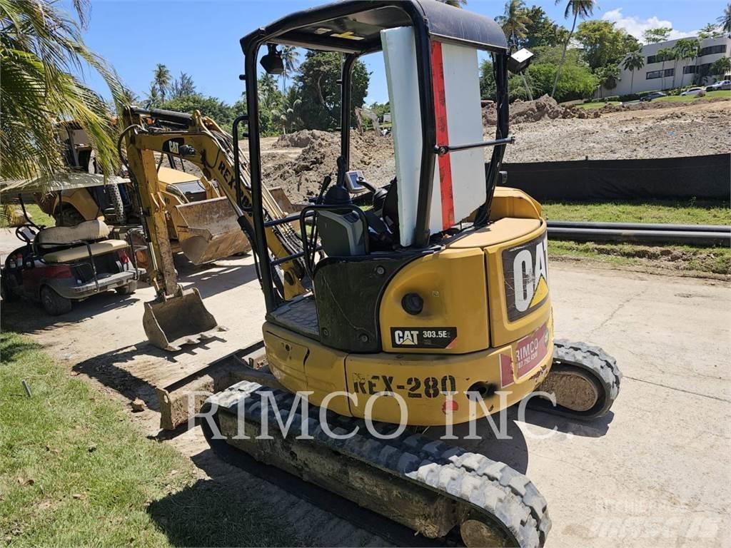 CAT 303.5 小型挖掘机