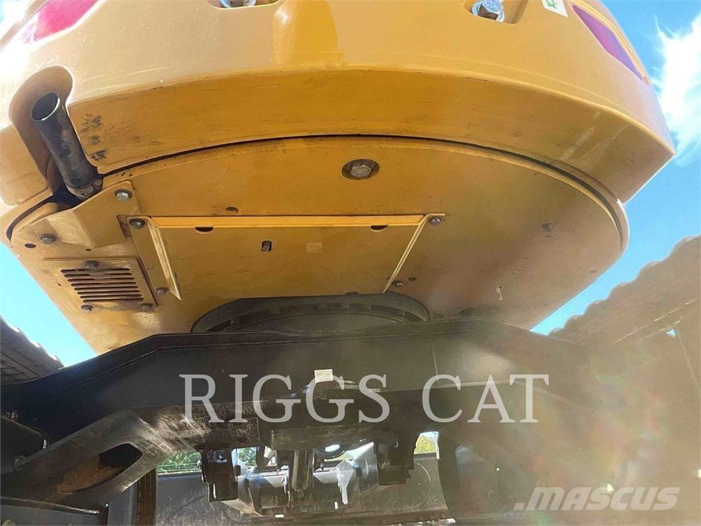CAT 303.5 履带挖掘机