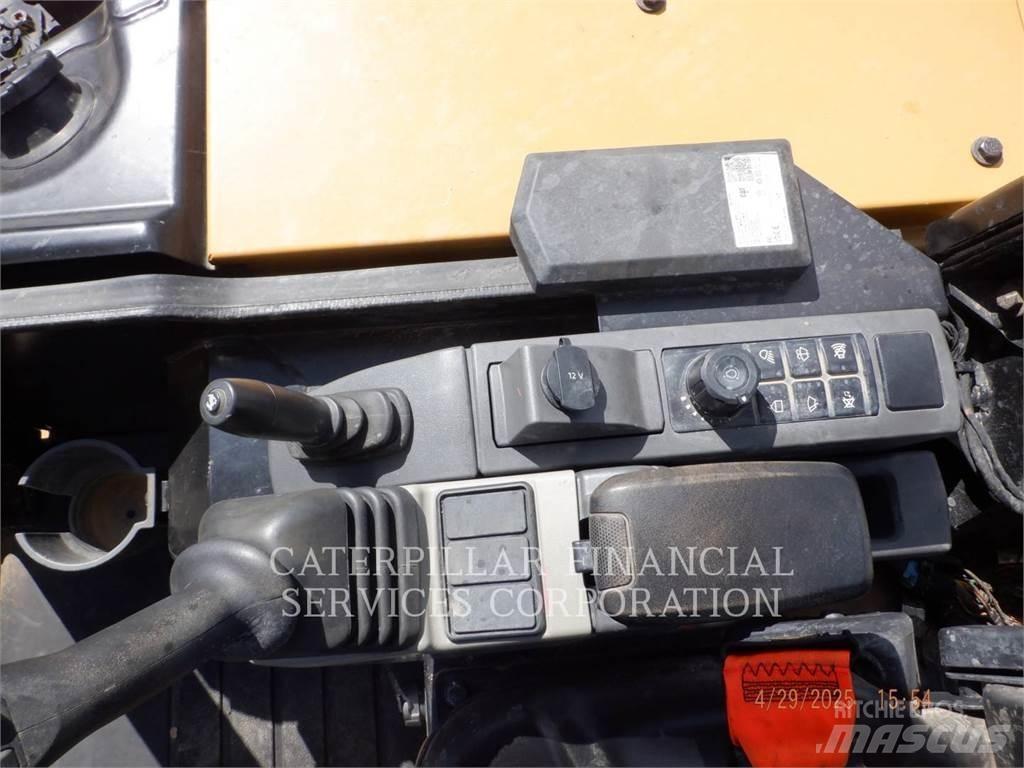 CAT 303.5-07CR 履带挖掘机