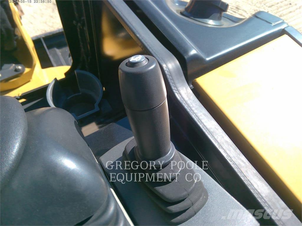 CAT 303.5-07CR 履带挖掘机