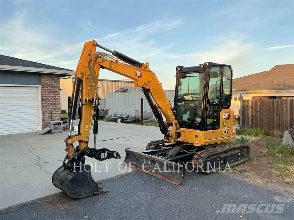 CAT 303.5 CR 小型挖掘机