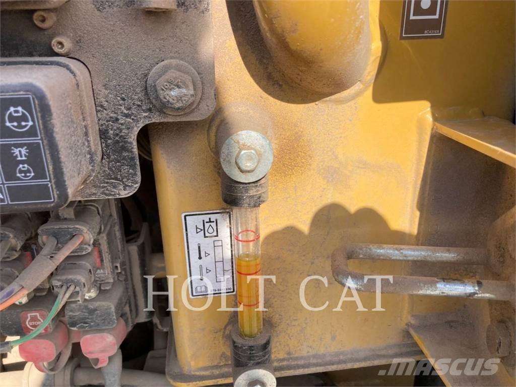 CAT 303.5 CR 履带挖掘机