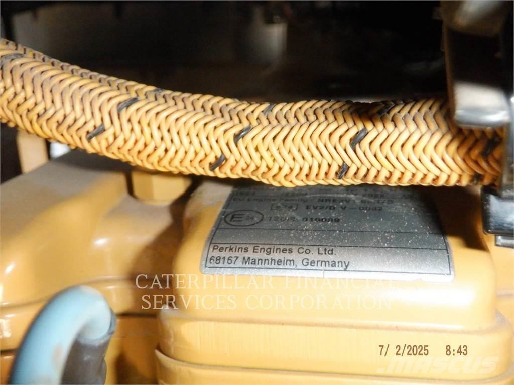 CAT 303.507CR 履带挖掘机