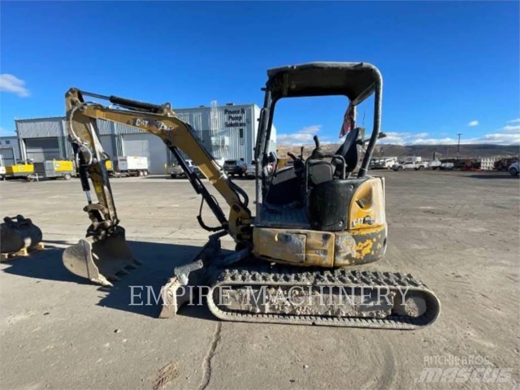 CAT 303.5E2 履带挖掘机