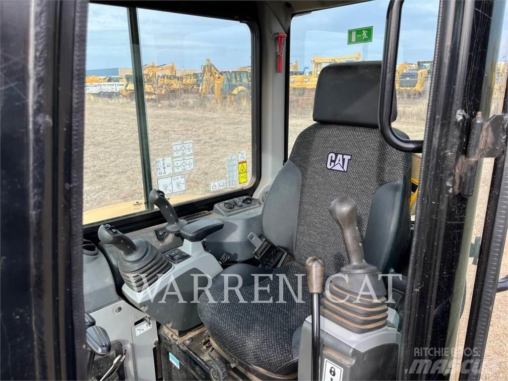 CAT 303.5E2 履带挖掘机