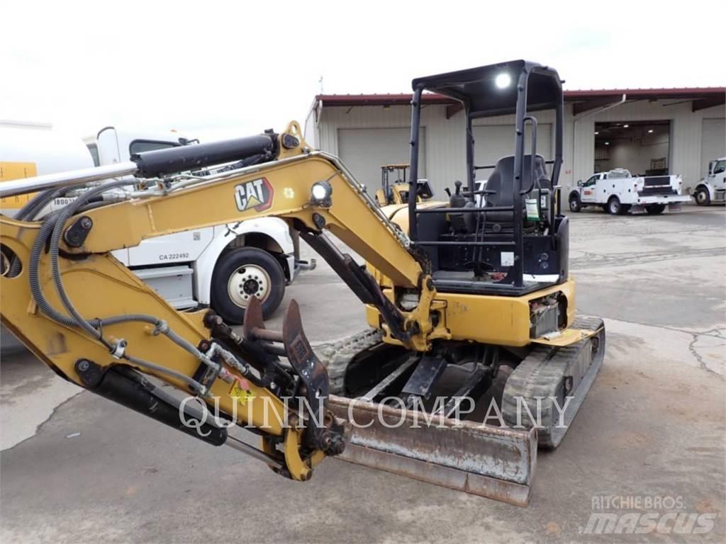 CAT 303.5E2 履带挖掘机
