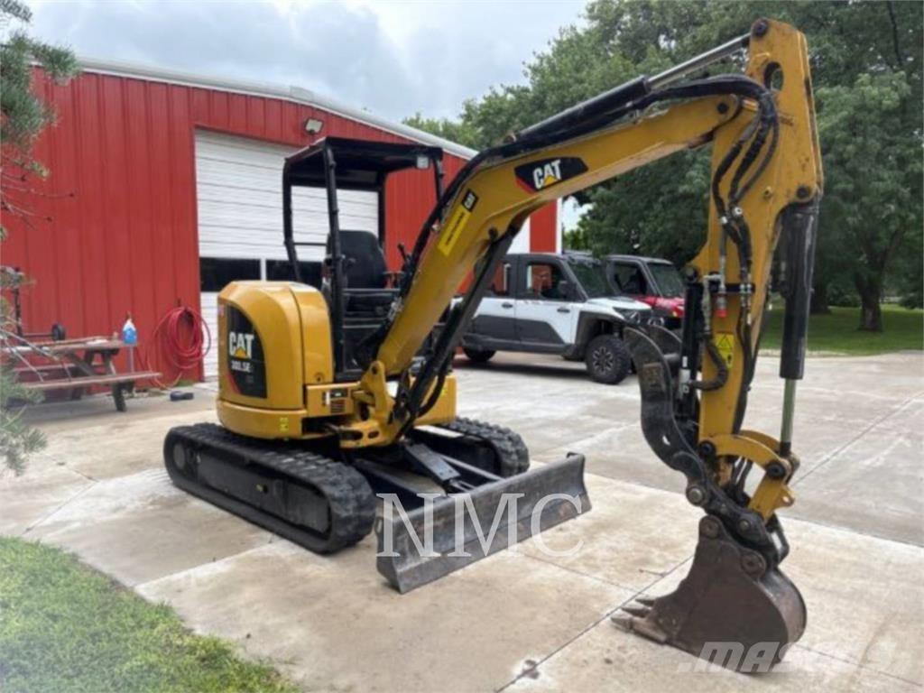 CAT 303.5E2 履带挖掘机