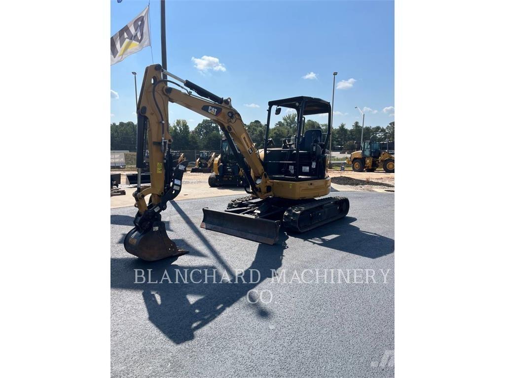 CAT 303.5E2 履带挖掘机