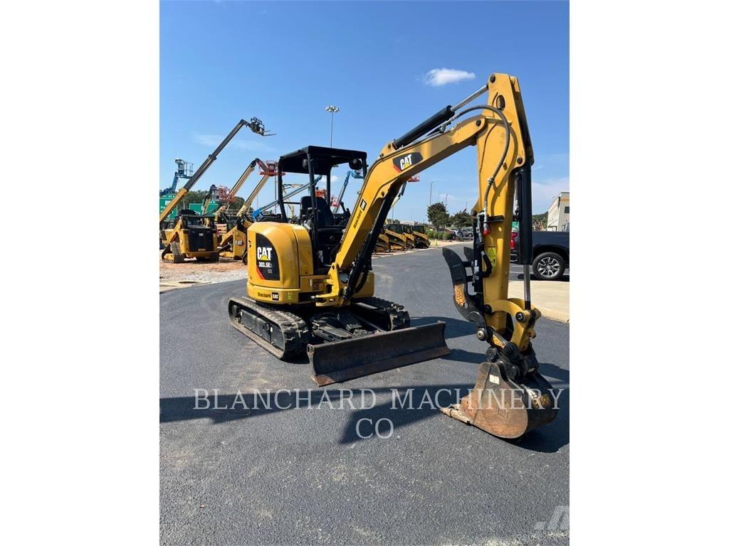 CAT 303.5E2 履带挖掘机