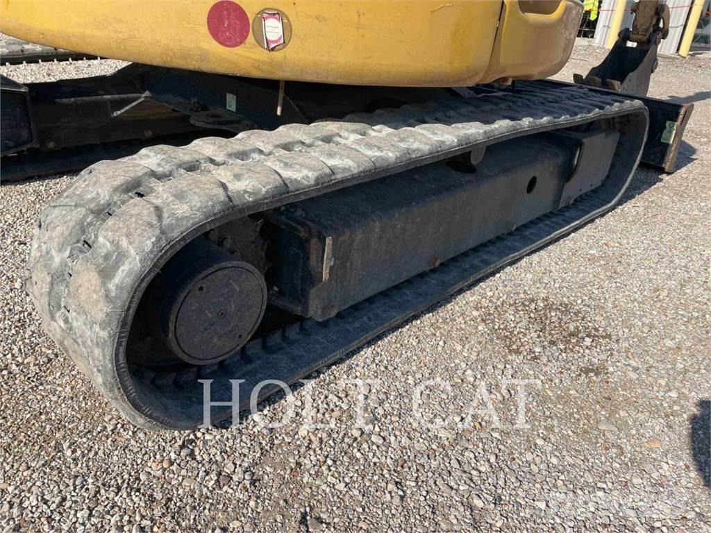 CAT 303.5E2 CR 履带挖掘机