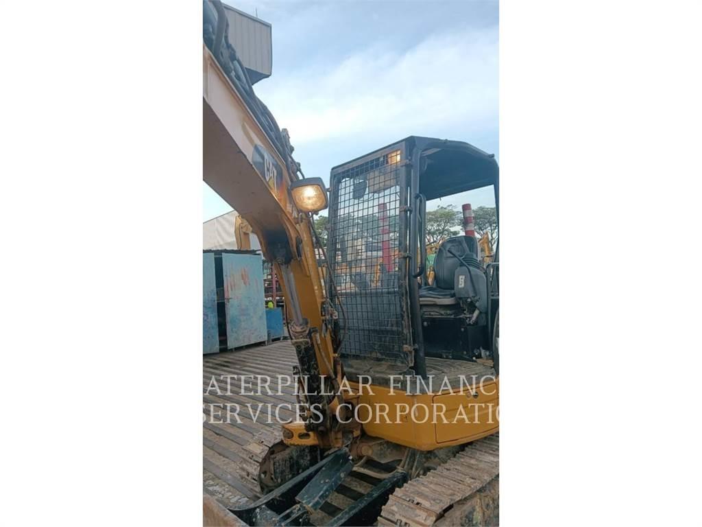 CAT 303.5ECR 履带挖掘机