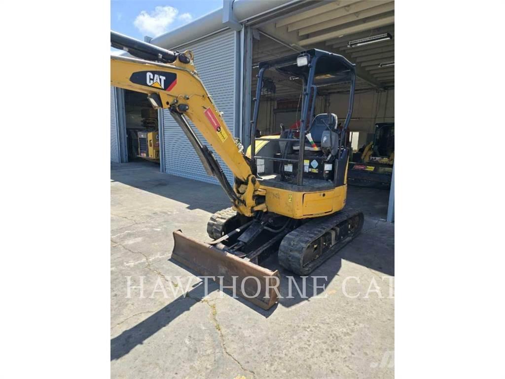 CAT 303E CR 履带挖掘机