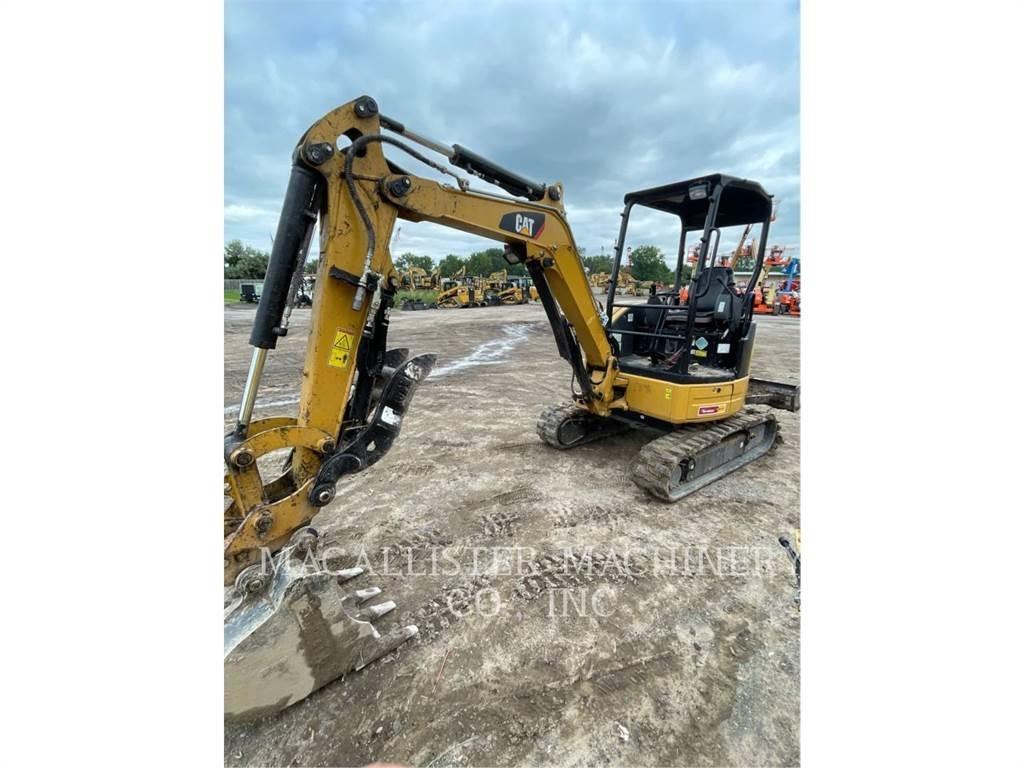 CAT 303ECR 履带挖掘机