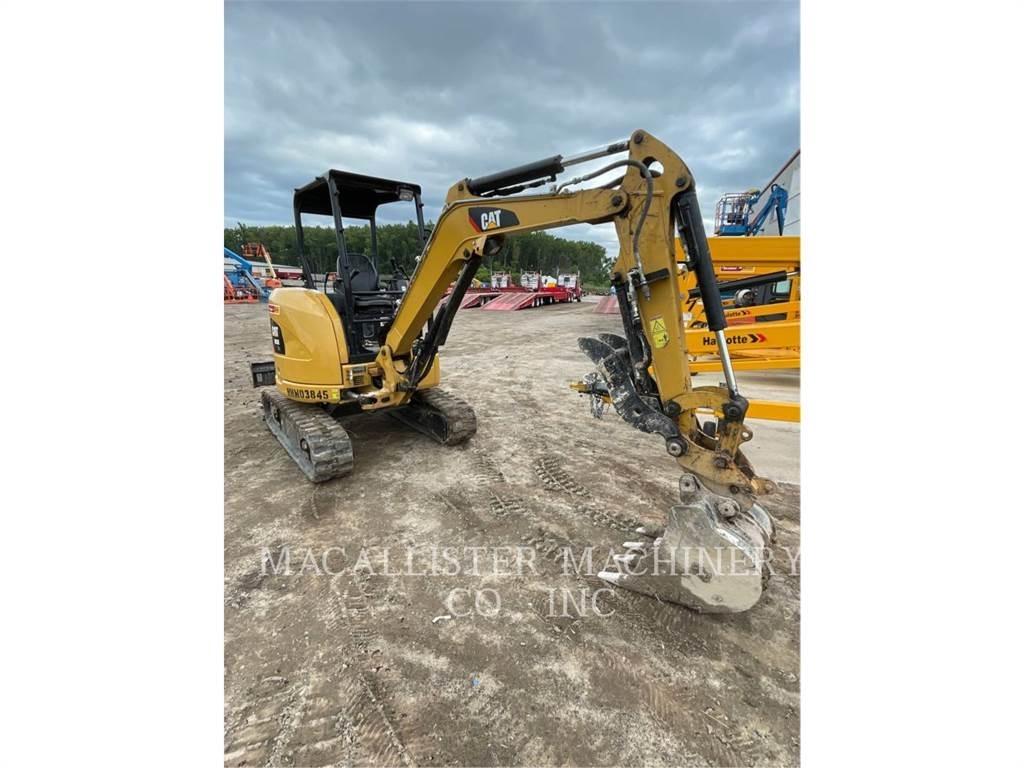 CAT 303ECR 履带挖掘机