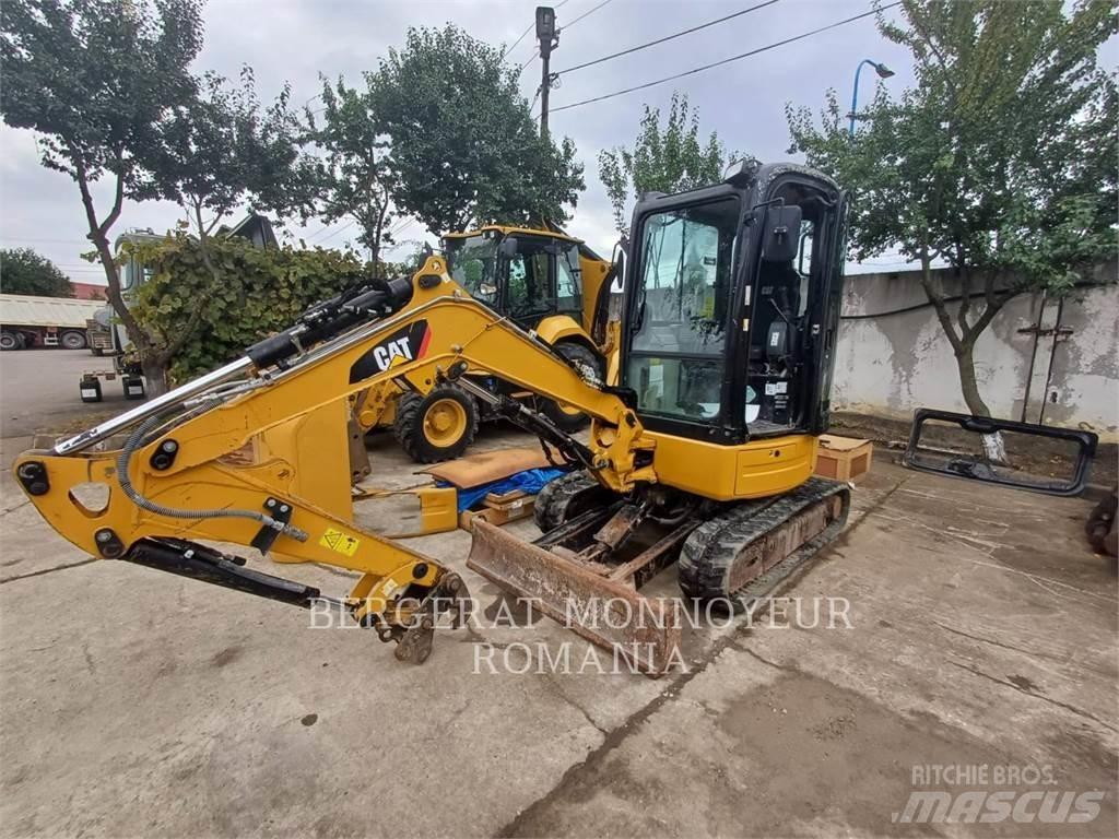 CAT 303ECR 履带挖掘机