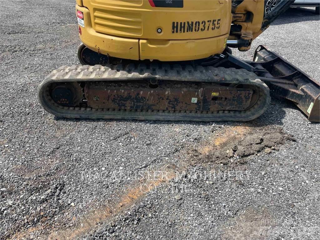 CAT 303ECR 履带挖掘机