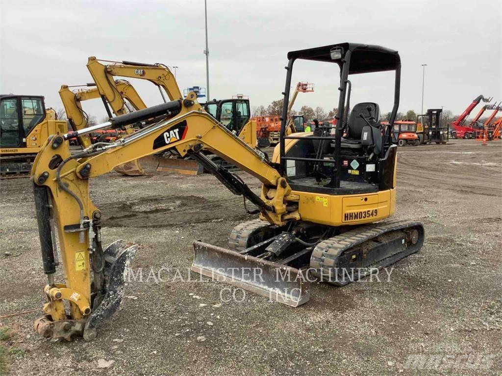 CAT 303ECR 履带挖掘机