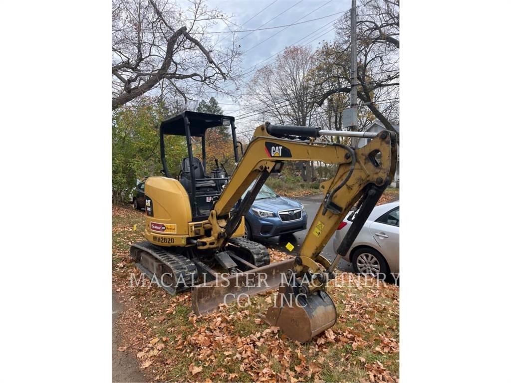 CAT 303ECR 履带挖掘机