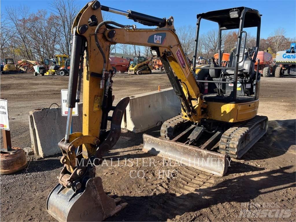 CAT 303ECR 履带挖掘机