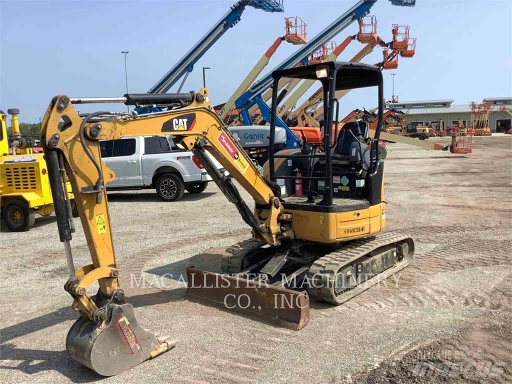 CAT 303ECR 履带挖掘机