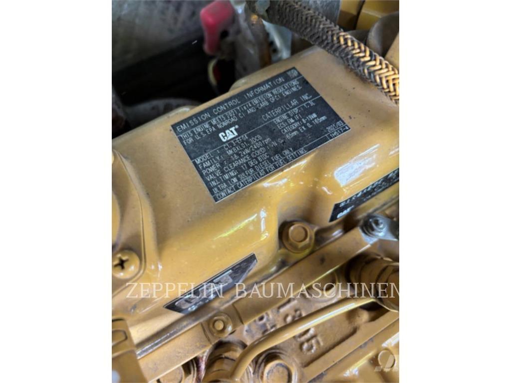 CAT 303ECR 履带挖掘机