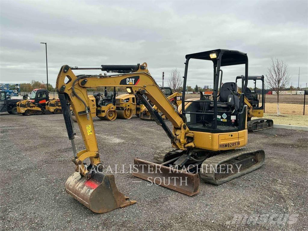 CAT 303ECR 履带挖掘机