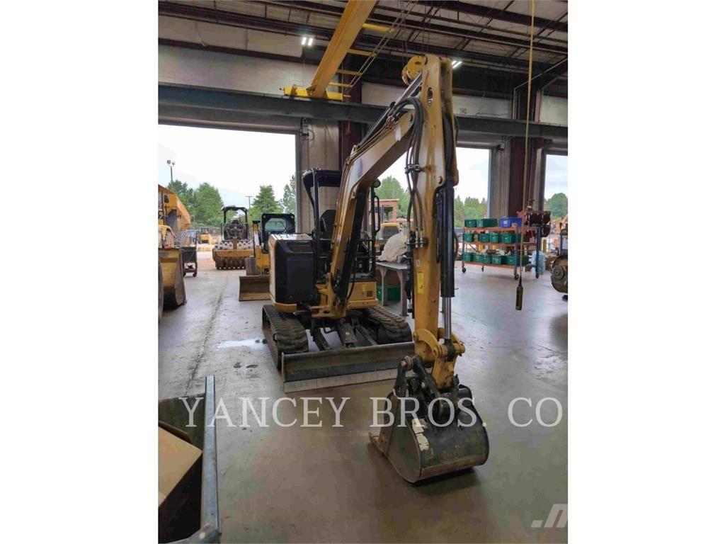 CAT 304 履带挖掘机