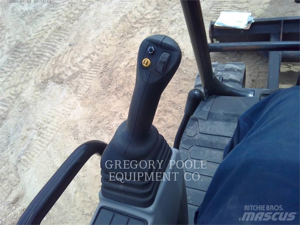 CAT 30407 履带挖掘机