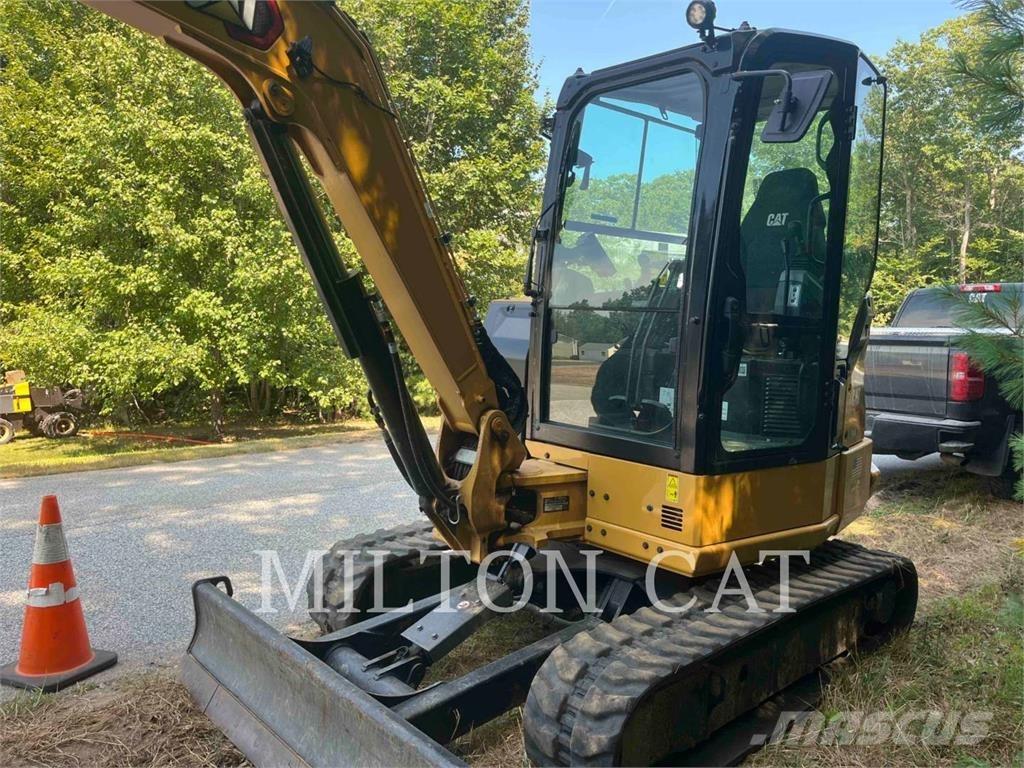 CAT 30407 履带挖掘机