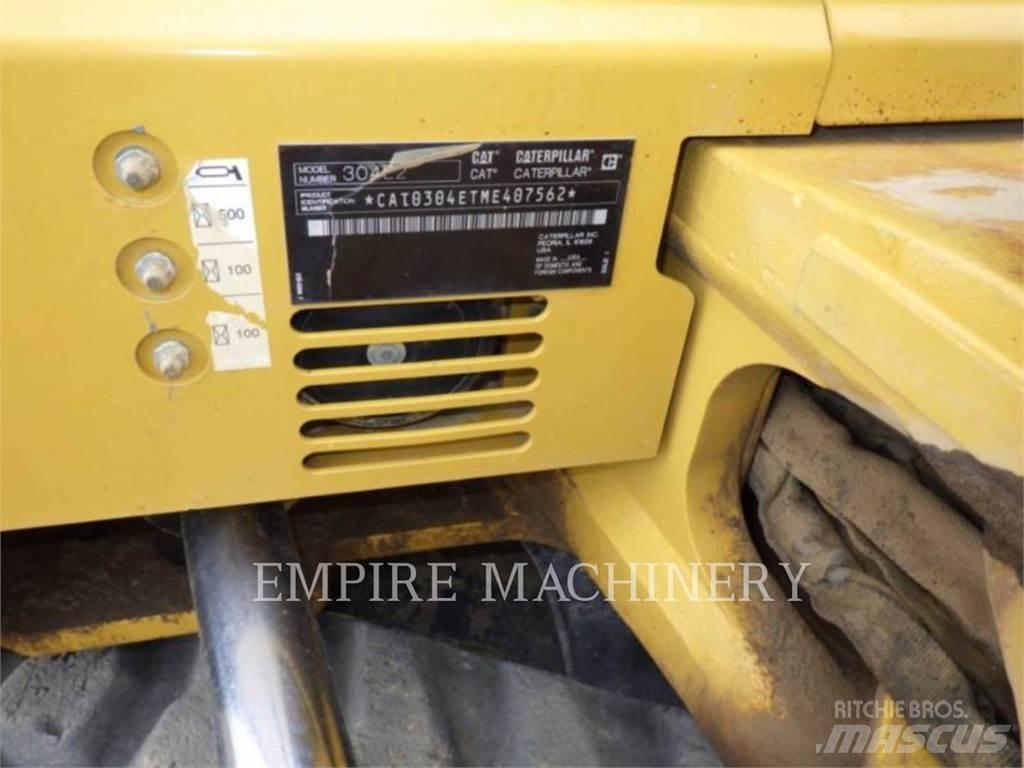 CAT 304E2 履带挖掘机