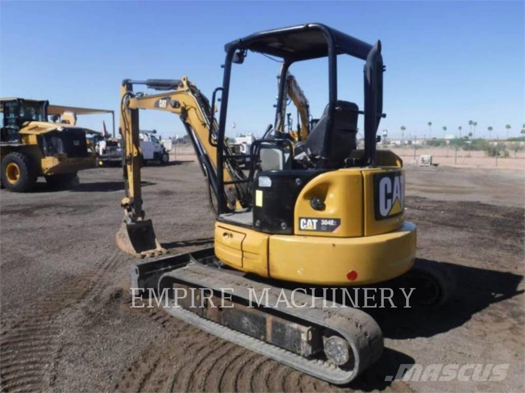 CAT 304E2 履带挖掘机