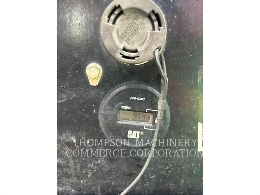 CAT 304E2 履带挖掘机