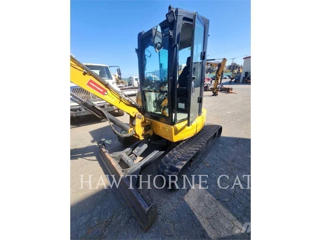 CAT 304E2 CAB 履带挖掘机